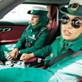Туриста посадили за прикосновение к женщине-полицейскому в Дубае