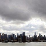 В Нью-Йорке сильный снегопад, отменены тысячи авиарейсов