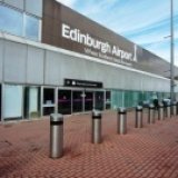 Пройти паспортный контроль без очереди можно в аэропорту Эдинбурга