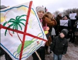 miting turistov proshel v sankt peterburge Митинг туристов прошел в Санкт Петербурге