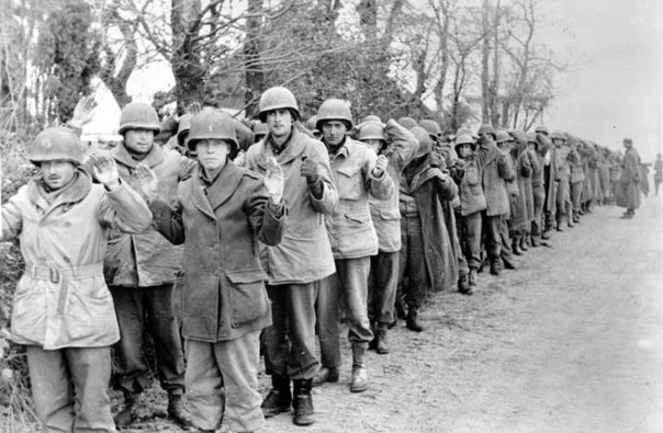 16 dekabrya 1944 goda nachalas ardennskaya operaciya vermahta 16 декабря 1944 года началась Арденнская операция Вермахта