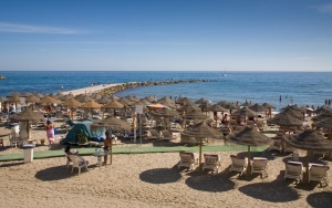 sledit za bezopasnostyu na plyajah ispanii budut drony Следить за безопасностью на пляжах Испании будут дроны