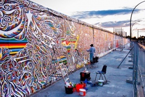 vokrug berlinskoi steny poyavitsya ograjdenie Вокруг Берлинской стены появится ограждение
