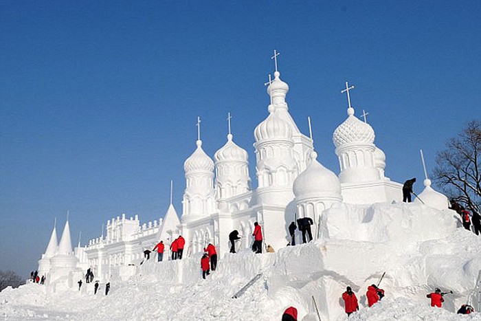 festival snejnyh skulptur prohodit v kitae Фестиваль снежных скульптур проходит в Китае