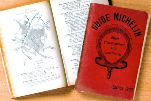 gid mishlen 1900 goda ushel s molotka za rekordnuyu summu Гид Мишлен 1900 года ушел с молотка за рекордную сумму