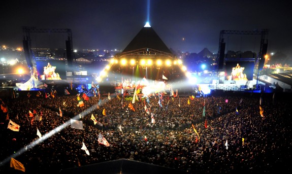 legendarnyi glastonberiiskii festival vozvrashaetsya Легендарный Гластонберийский фестиваль возвращается