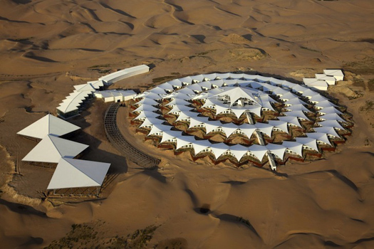 neobychnyi otel postroyat v kitaiskoi pustyne Необычный отель построят в китайской пустыне
