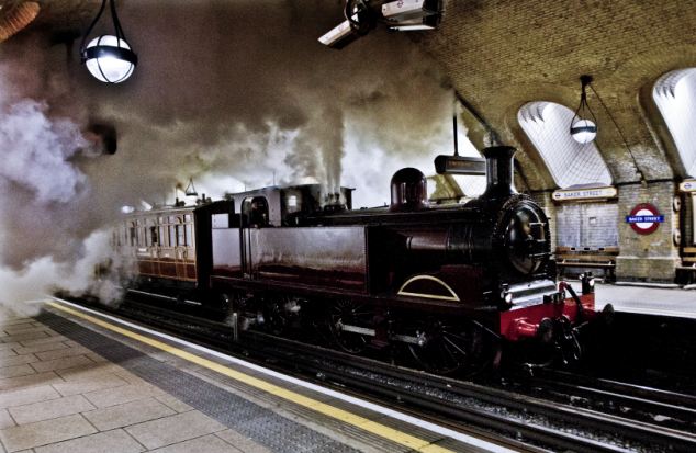 parovoi lokomotiv poyavilsya v londonskom metro Паровой локомотив появился в лондонском метро
