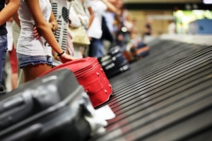 v aeroportu rima carit haos s bagajom В аэропорту Рима царит хаос с багажом