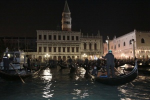 «tihaya regata» ili proshanie s venecianskim karnavalom «Тихая регата»  или прощание с Венецианским карнавалом