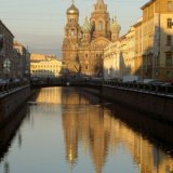 Названы любимые места туристов в Москве и Санкт-Петербурге