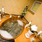 Чешский отель предлагает расслабиться в пивной ванне