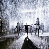 Дождь в комнате или удивительная инсталляция в лондонском музее