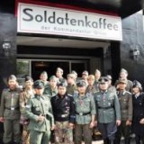 В Индонезии вновь открылось нацистское кафе