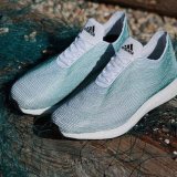 Adidas начнет делать кроссовки из мусора