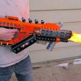 Американец собрал огнемет из LEGO