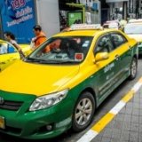 Главный аэропорт Бангкока обзавелся киосками автоматической очереди на такси