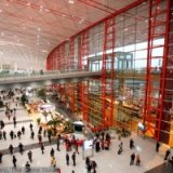 Сотрудники китайских аэропортов устали от ложных звонков о заложенных бомбах