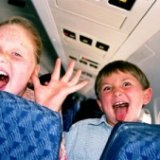 Британские туристы высказались за зоны без детей в самолетах