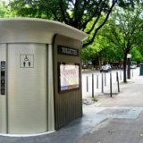 «Туалетная революция»: в Китае появятся трехзвездочные туалеты