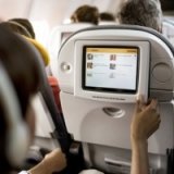 Еда, Wi-Fi и зарядка: что важно для россиян во время полета