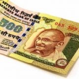 В Индии выводятся из обращения купюры в 500 и 1000 рупий