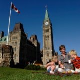 Канада приступила к выдаче десятилетних виз