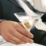 Стюардесса была уволена за отказ разносить алкоголь