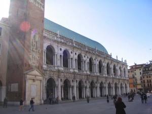 vichenca basilica palladiana 300x225 Виченца   город Палладио